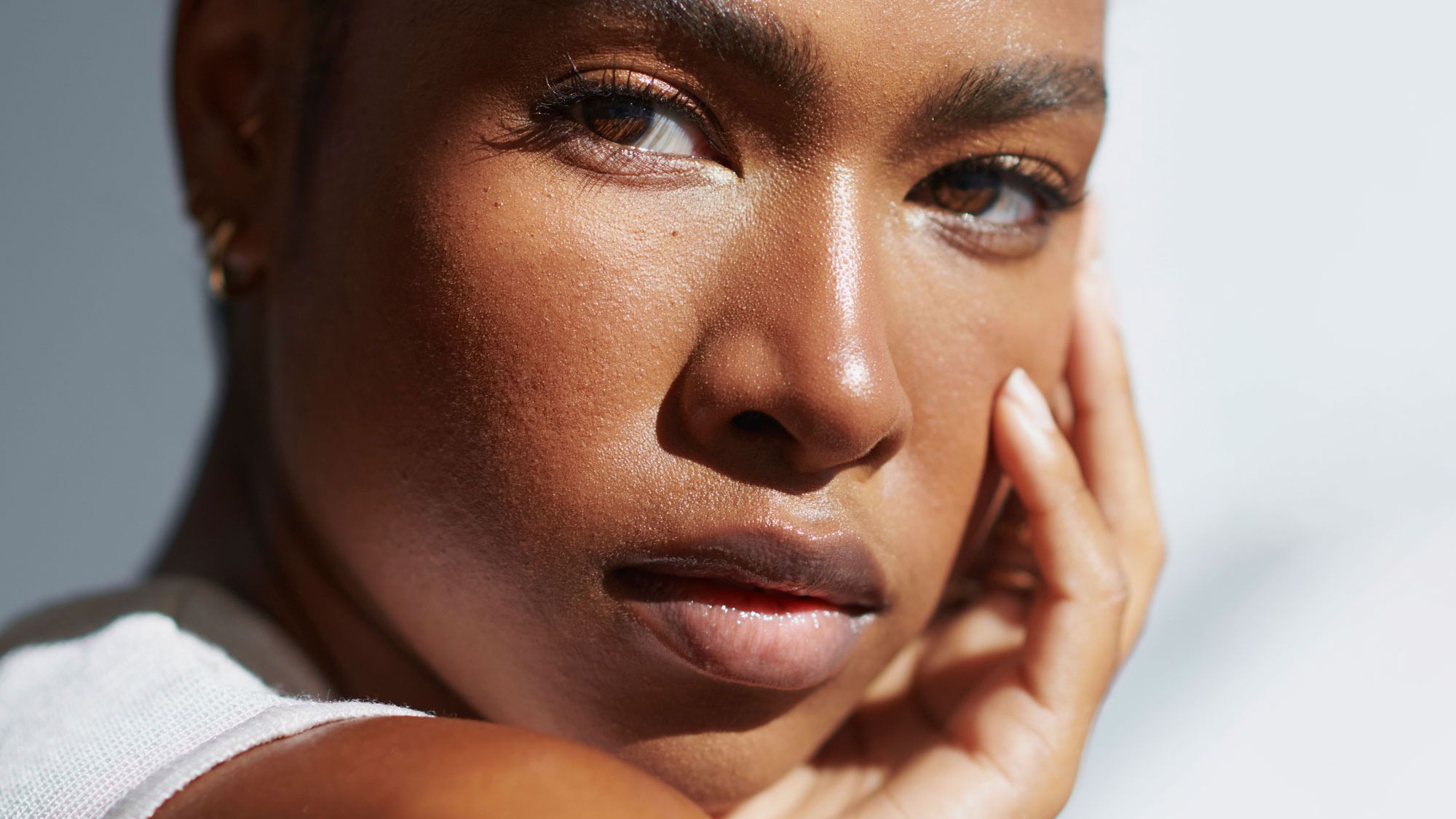 Improved facial contour